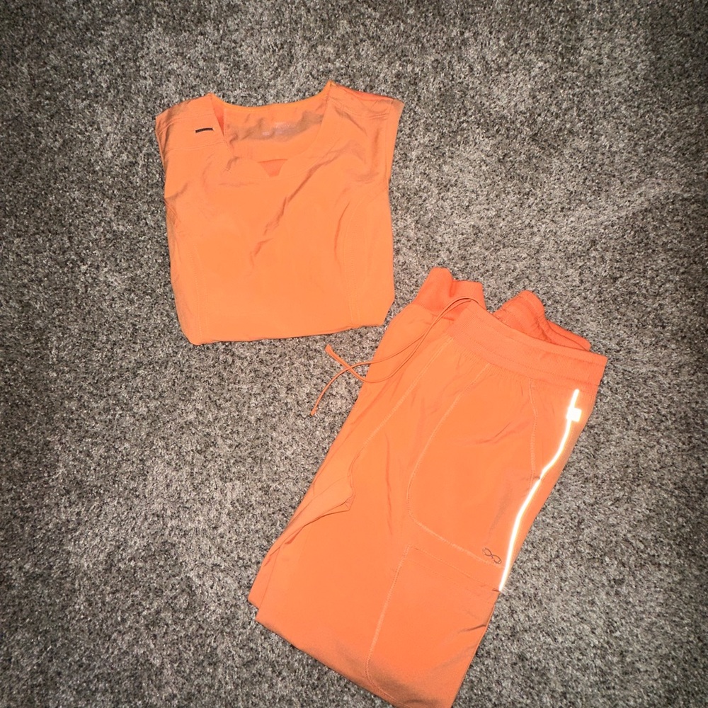 Infinity Scrub Set - image 1